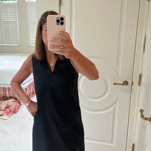 Vineyard Vine Aline black dress with ruffle collar detail size 6
